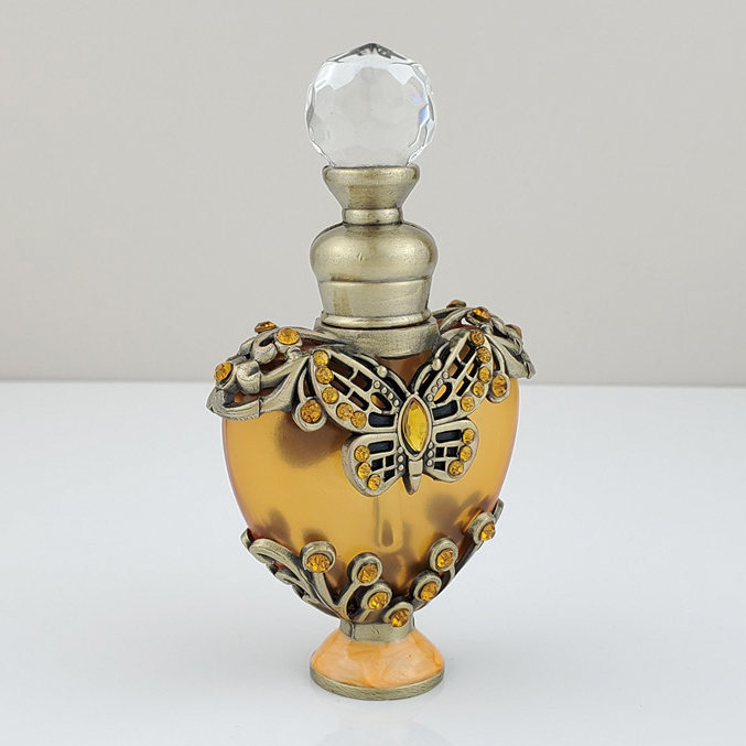 NO.D-6252 Heart OUD Oil Bottle